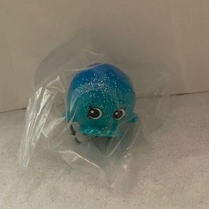 Shopkins Season 4 Dennis Ball in Plastic-UltraRare